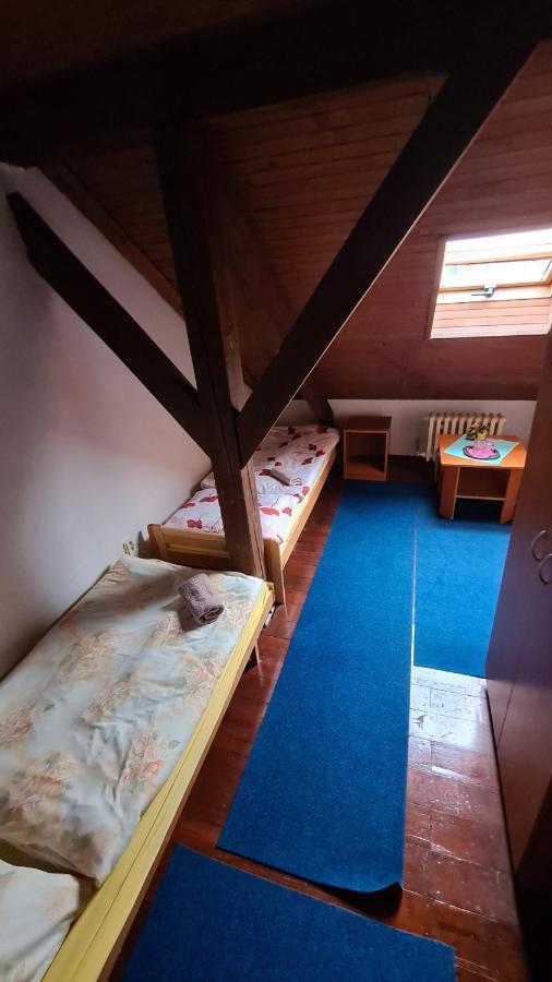 Penzion Olympia Banska Bystrica Ngoại thất bức ảnh